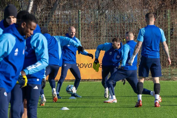 Futbalisti Slovana začali zimnú prípravu aj so svojou najväčšou hviezdou Čavričom.