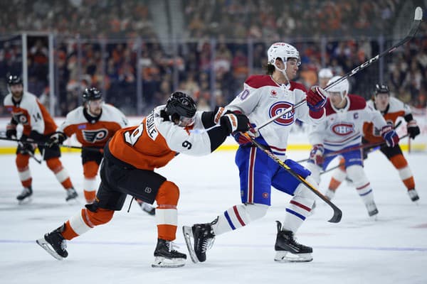 Juraj Slafkovský (Montreal) v zápase proti Philadelphii