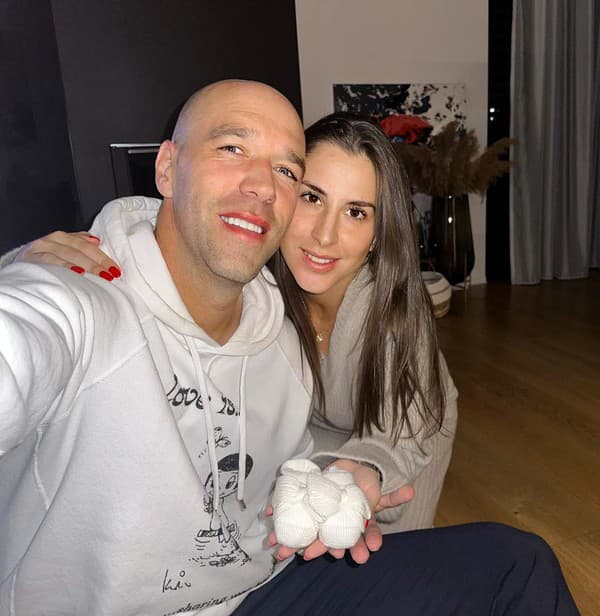 Belinda Benčičová čaká dieťa s bývalým futbalistom Martinom Hromkovičom.