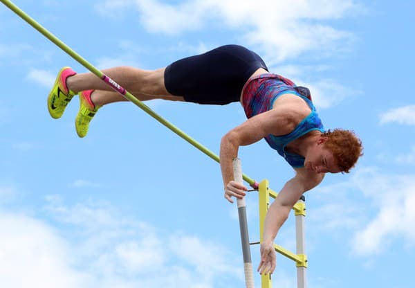 Bývalý majster sveta v skoku o tyči Shawn Barber zomrel vo veku 29 rokov.