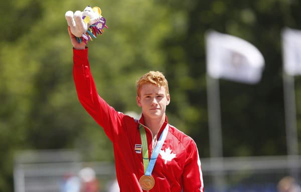 Bývalý majster sveta v skoku o tyči Shawn Barber zomrel vo veku 29 rokov.