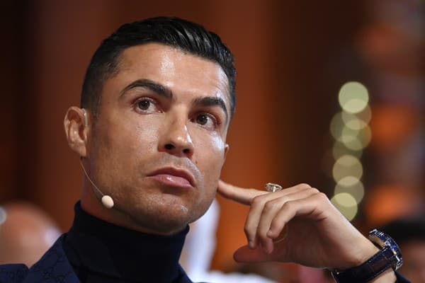 Portugalský futbalista Cristiano Ronaldo počas slávnostného vyhlásenia ankety Globe Soccer Awards.