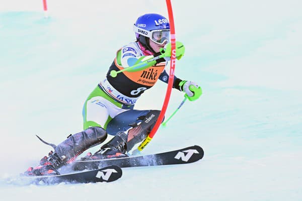 Na snímke slovinská lyžiarka Andreja Slokarová počas prvého kola slalomu žien v rámci Svetového pohára v alpskom lyžovaní v Jasnej.