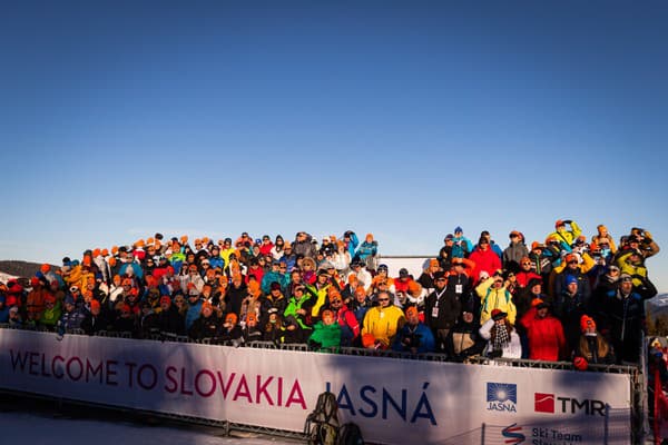 Slovenskí fanúšikovia v Jasnej.