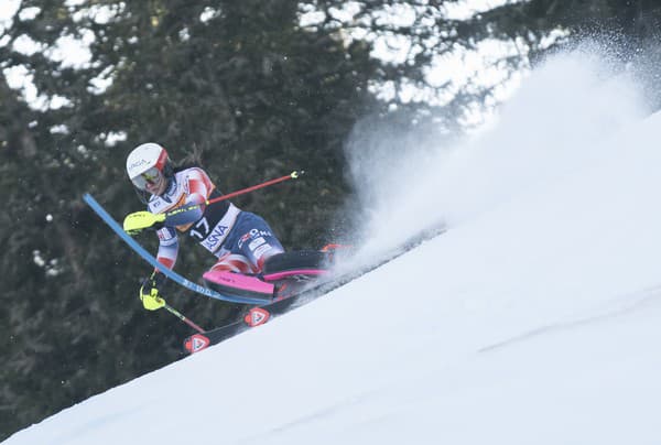 Na snímke chorvátska lyžiarka Zrinka Ljutičová počas prvého kola slalomu žien v rámci Svetového pohára v alpskom lyžovaní v Jasnej.