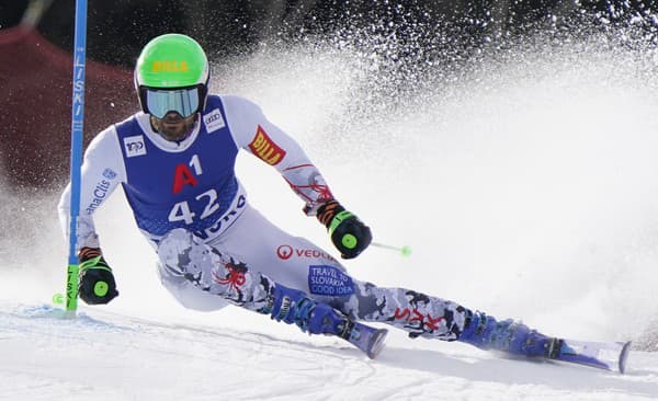 Slovenský lyžiar Andreas Žampa.