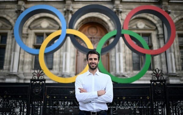 Tony Estanguet je od začiatku tvárou parížskej olympiády.