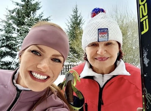 Nemenej úspešná mama - bežkyňa na lyžiach Gabriela, ktorá pochádza zo Slovenska.