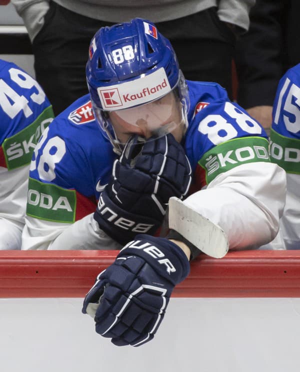 Slovenský hokejista Kristián Pospíšil v reprezentačnom drese.