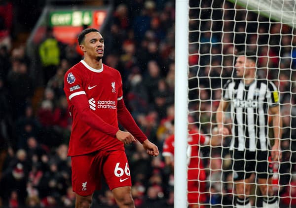 Anglický futbalista Trent Alexander- Arnold.