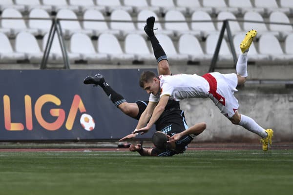 Trenčín privítal Slovan Bratislava.