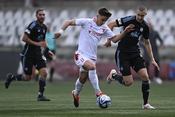 Trenčín privítal Slovan Bratislava.