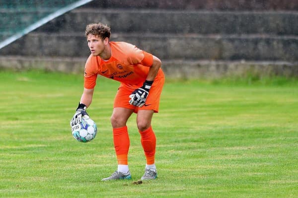 Brankár futbalistov Liberca Hugo Jan Bačkovský skončil v bezvedomí.