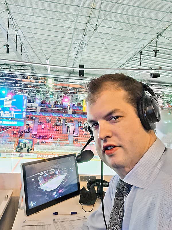 Hokejový expert Ondrej Rusnák si myslí, že Adam by po určitom čase mohol dostať druhú šancu.
