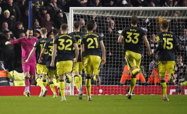 Martin Dúbravka sa stal hrdinom Newcastlu United. 