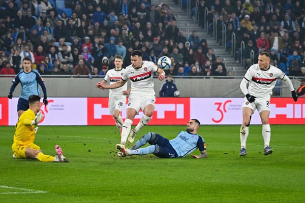 Slovan zvíťazil v derby nad Trnavou 2:0.