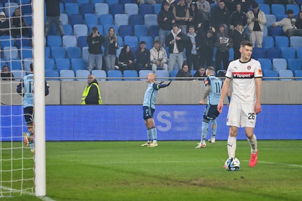 Slovan zvíťazil v derby nad Trnavou 2:0.