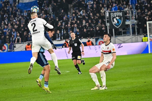 Slovan zvíťazil v derby nad Trnavou 2:0.