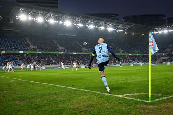 Slovan zvíťazil v derby nad Trnavou 2:0.