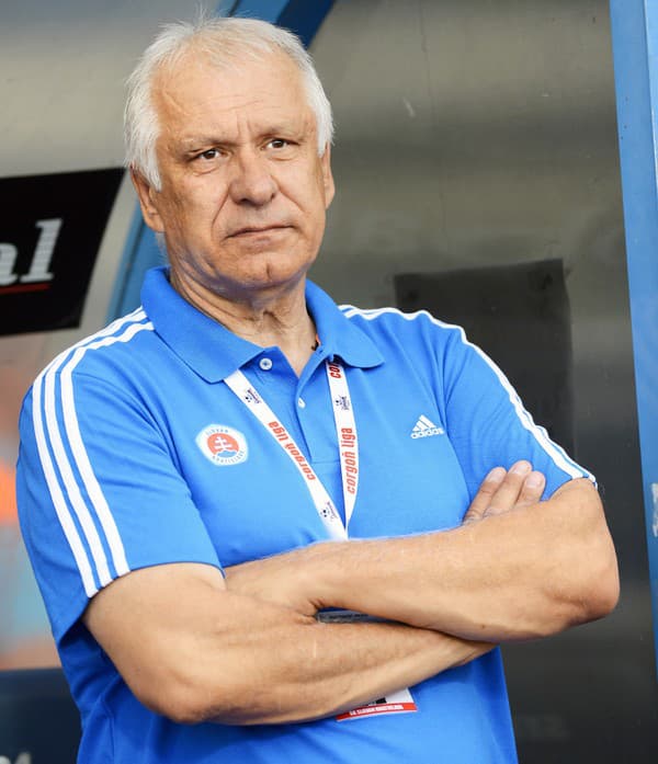 Dušan Galis (74), tréner repre SR (2003 – 2006).