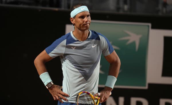 Rafael Nadal má naďalej zdravotné problémy.