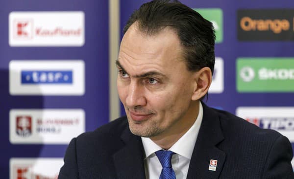 Prezident nášho zväzu Miroslav Šatan bude odhaľovať mená hráčov zo zámoria, ktorí posilnia tím na MS v Česku.