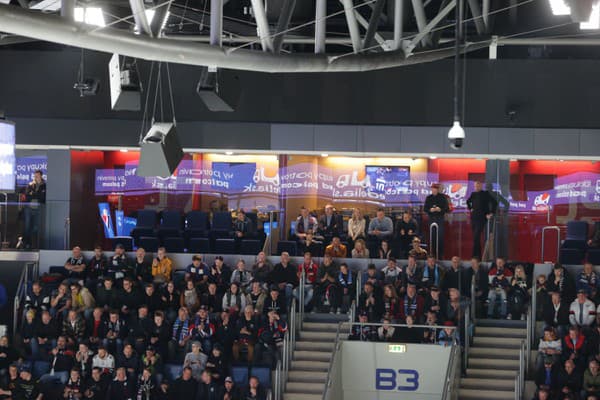 takmer 10-tisíc fanúšikov podporovalo Slovan v treťom štvrťfinále proti Košiciam.