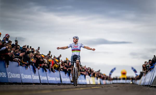 Holandský cyklista Mathieu van der Poel.