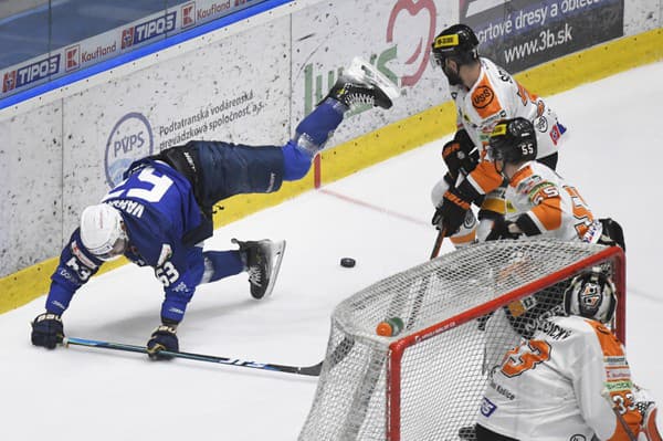 Hokejisti Spišskej Novej Vsi v piatom zápase semifinále play-off Tipos Extraligy hostili Košice.