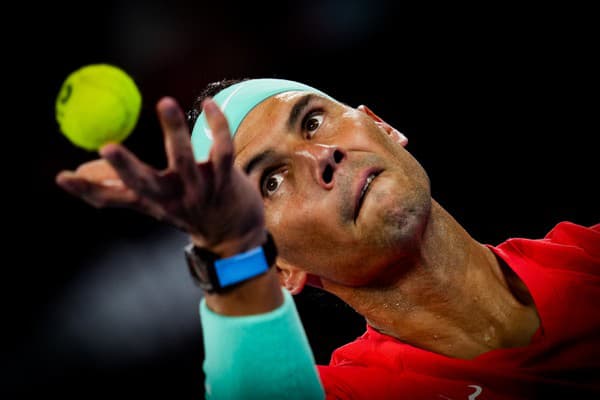 Rafael Nadal sa v Barcelone vrátil na súťažné kurty.