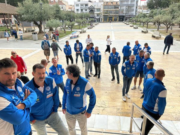 Slovenské futbalové legendy odohrali v španielskej Fuengirole exhibičné stretnutie.