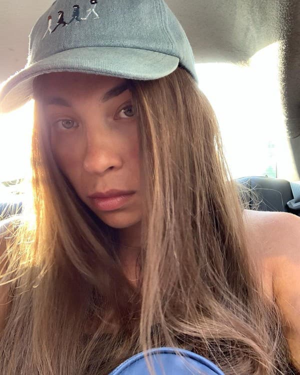 Ruská reprezentantka v plážovom volejbale Arina Mihajlinová spáchala samovraždu.