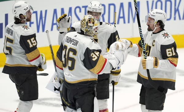 Radosť hokejistov Vegas Golden Knights