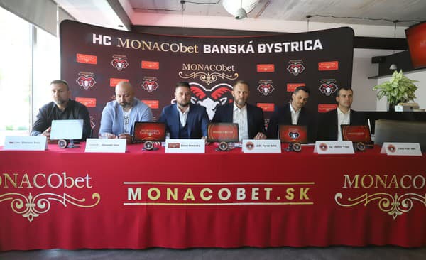 Tlačová konferencia na tému predstavenie zmien a noviniek v HC '05 Banská Bystrica.