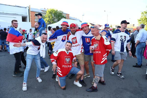Skvelá atmosféra pred zápasom Slovensko - Poľsko