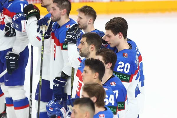 Slovenskí hokejisti po vypadnutí s Kanadou neskrývali sklamanie.