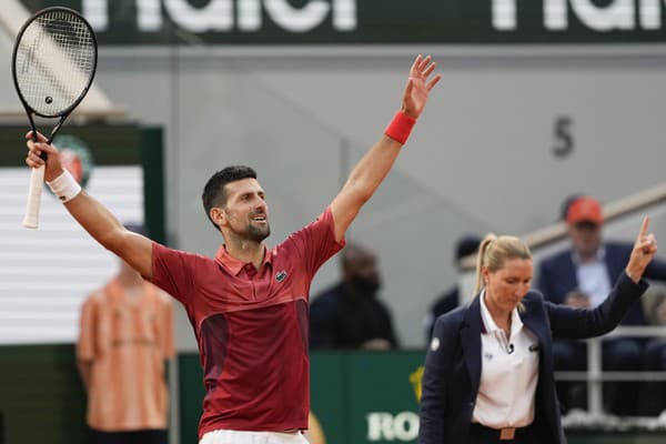 Novak Djokovič postúpil do štvrťfinále Roland Garros.