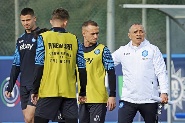 Slovenskí futbalisti sa na EURO pripravujú v rakúskom kempe.