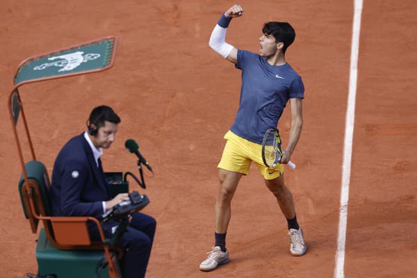 Radosť Carlosa Alcaraza počas finále Roland Garros.