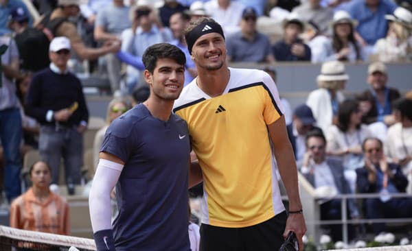 Carlos Alcaraz a Alexander Zverev pred finále Roland Garros.