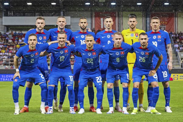 Slovenskí futbalisti túžia po postupe zo skupiny.