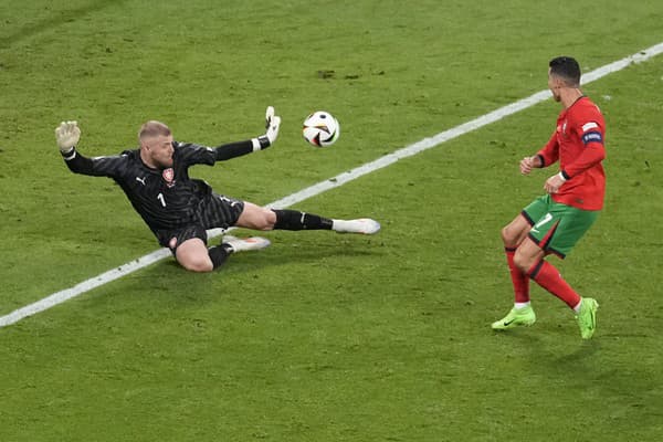 Portugalský útočník Ronaldo sa proti Česku nepresadil gólov.