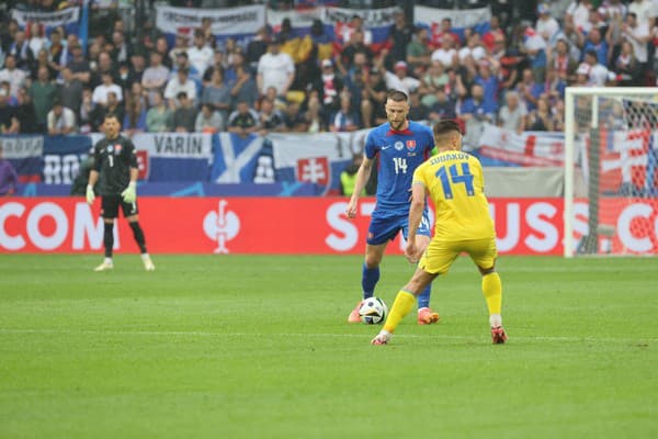 Milan Škriniar v zápase s Ukrajinou