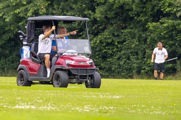 Opory slovenskej reprezentácie sa boli vyvetrať na golfovom ihrisku.