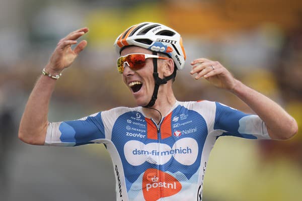 V prvej etape Tour de France triumfoval Romain Bardet.