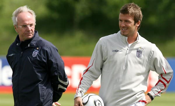 Tréner Sven Goran Eriksson a David Beckham.