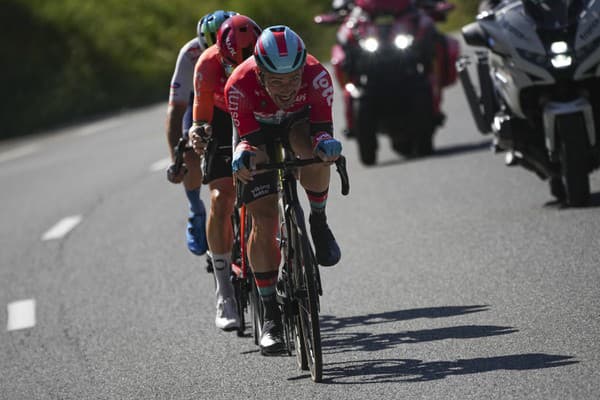 V 18. etape Tour de France sa z víťazstva radoval únik.