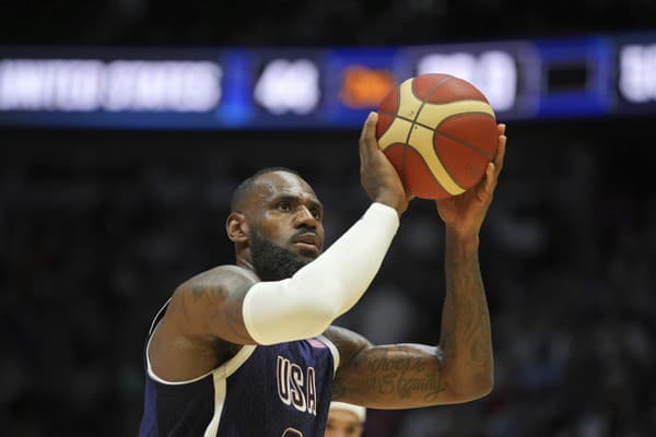 Ani legendárny basketbalista LeBron James nebude chýbať na OH 2024 v Paríži.