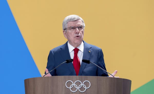 Na snímke prezident Medzinárodného olympijského výboru (MOV) Thomas Bach počas zasadnutia MOV k letným olympijským hrám v Paríži.