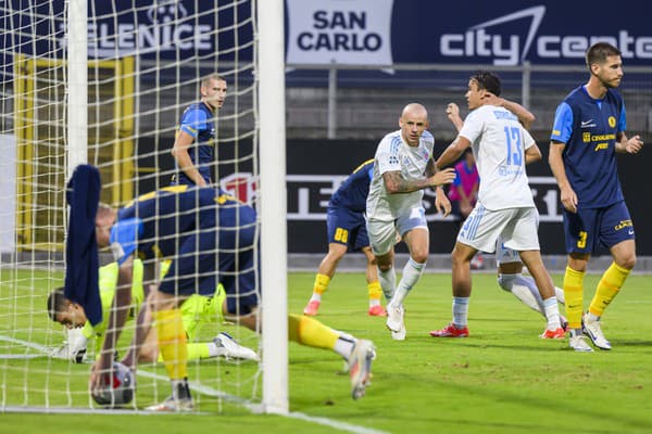 Slovan Bratislava si z Celje odniesol cennú remízu.